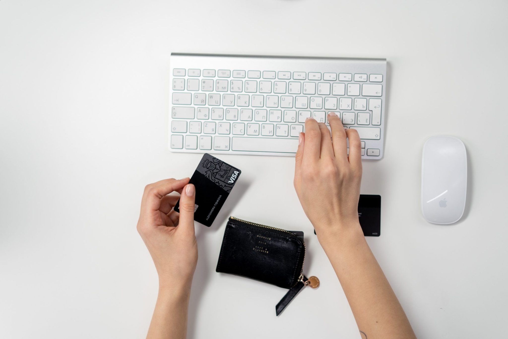 Experts de boutiques Shopify - La Fabrique Shopify Montréal pexels cottonbro studio 3944405 1 scaled