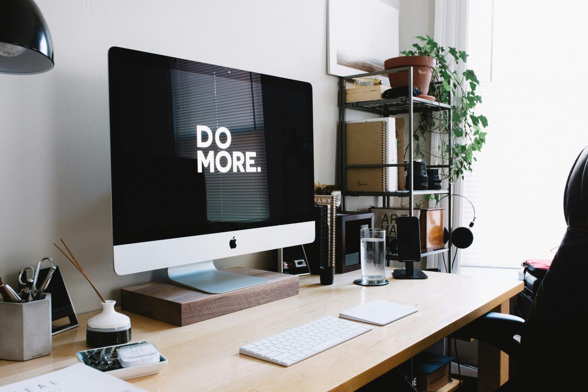 Experts de boutiques Shopify - La Fabrique Shopify Montréal carl heyerdahl ke0nc8 58mq unsplash scaled